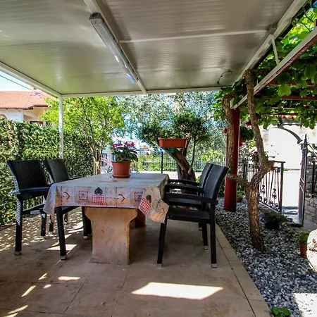 Rafi Two Appartamento